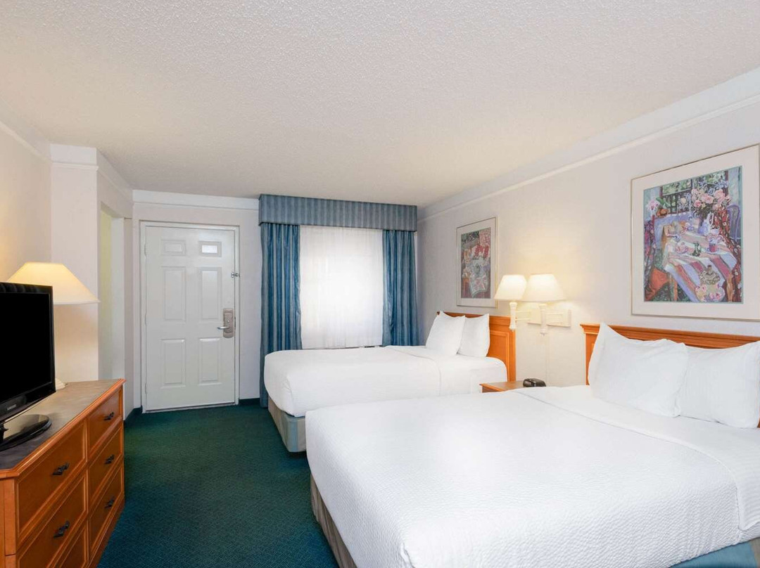 La Quinta Inn by Wyndham Farmington主图