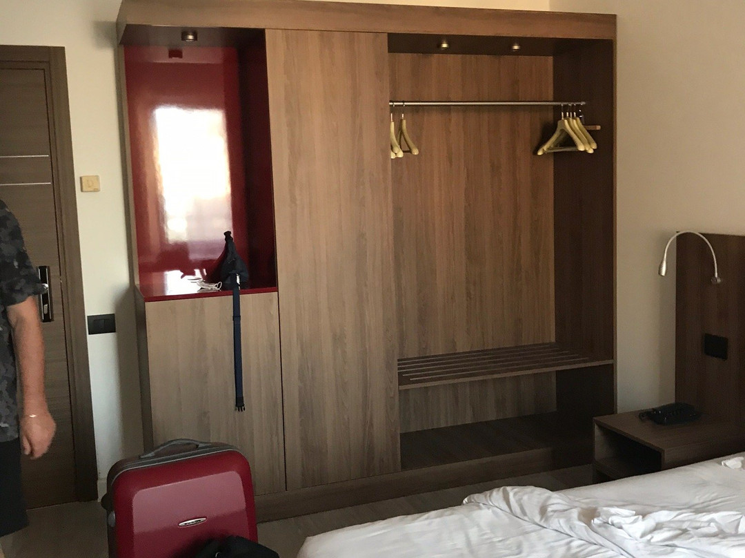 德阿尔皮旅馆主图