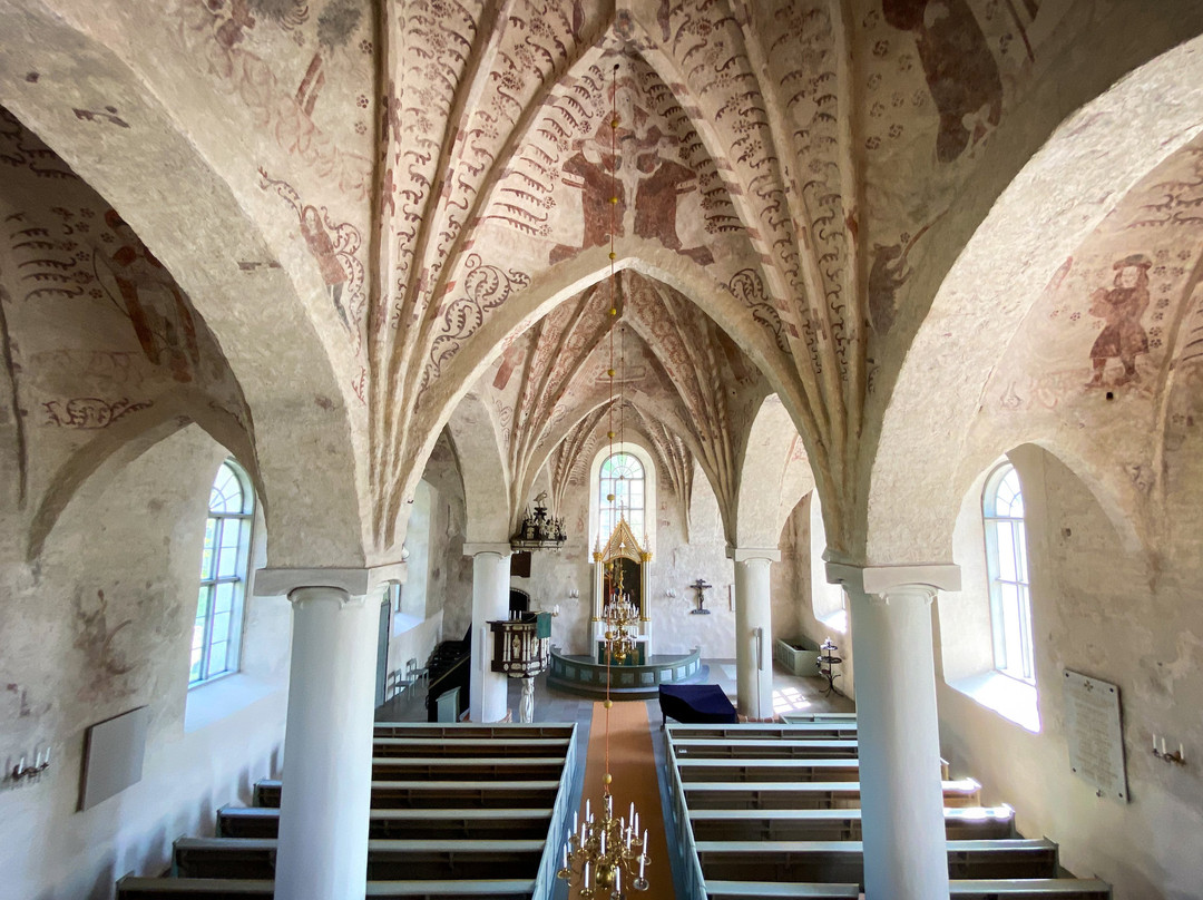 Storsby旅游景点-St. Peter's Church