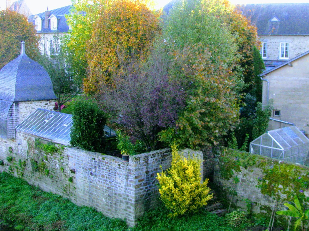 Le Vieux Pont de Ducey景点图片