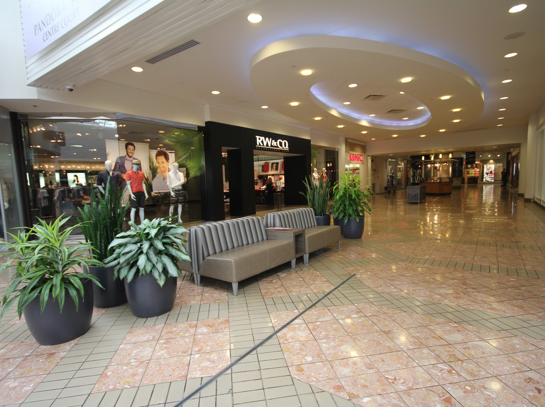 Mayfair Shopping Centre景点图片
