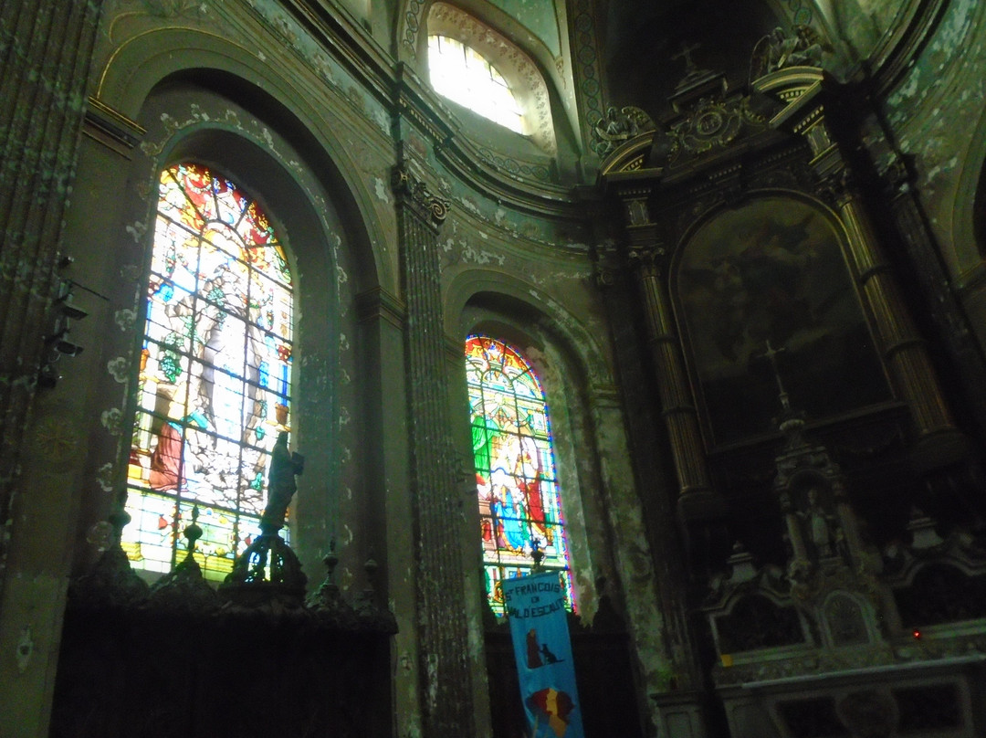 Eglise Saint-Wasnon-Conde-sur-l'Escaut必去景点