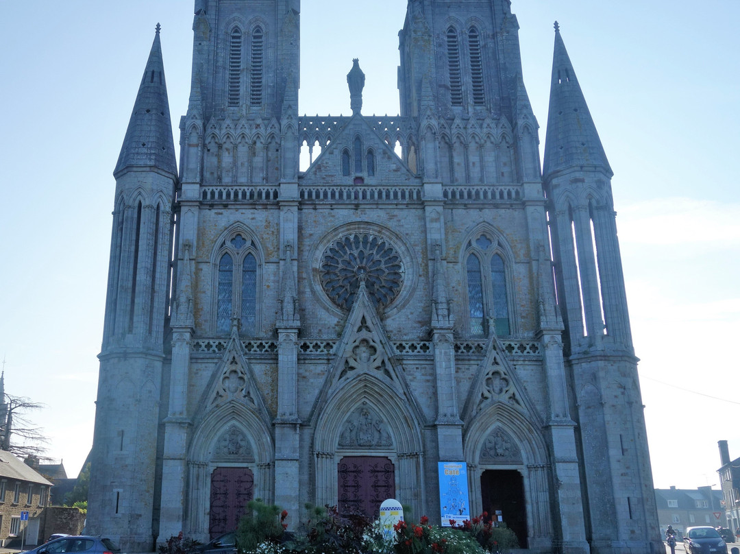 Notre-Dame-des-Champs Church of Avranches景点图片