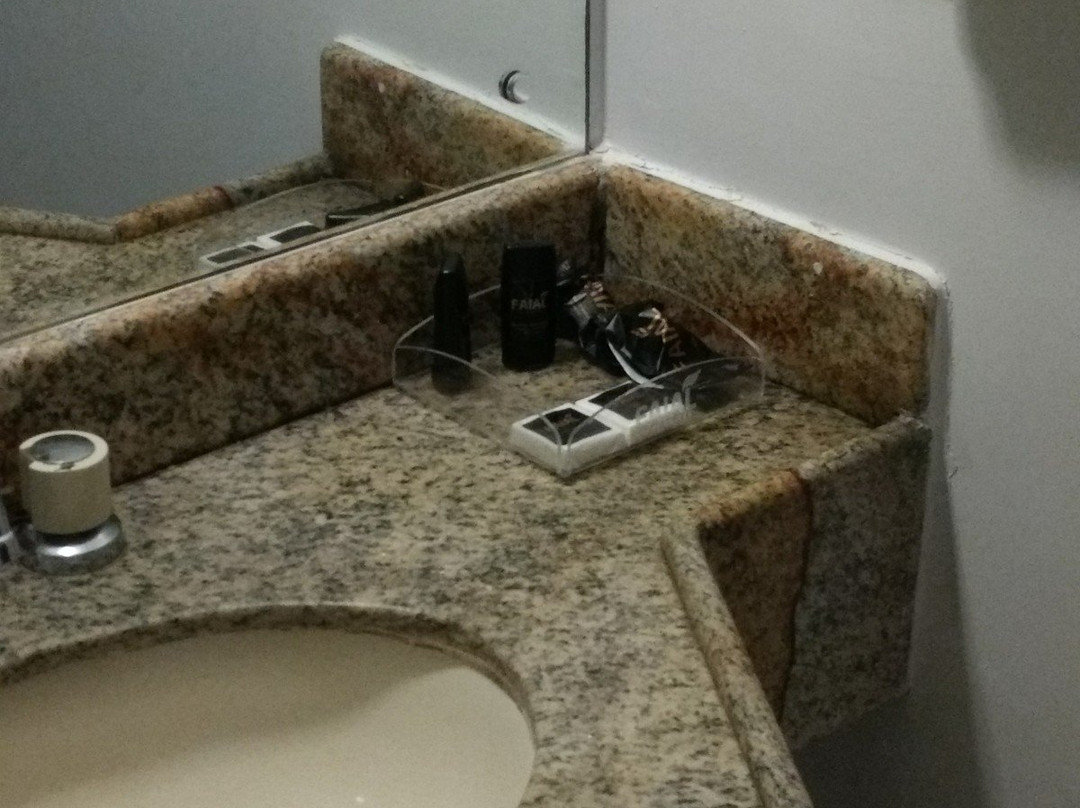 法亚尔酒店主图