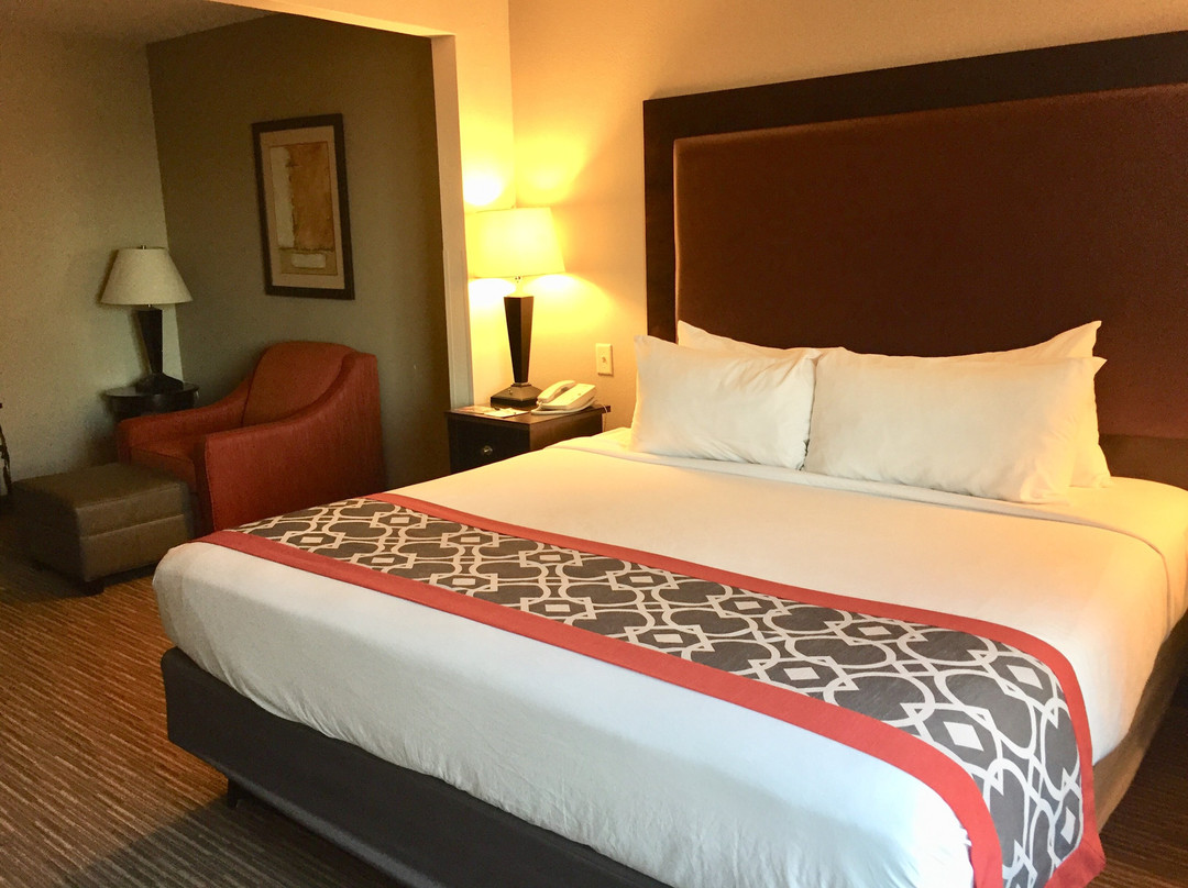 尤马温盖特温德姆酒店主图