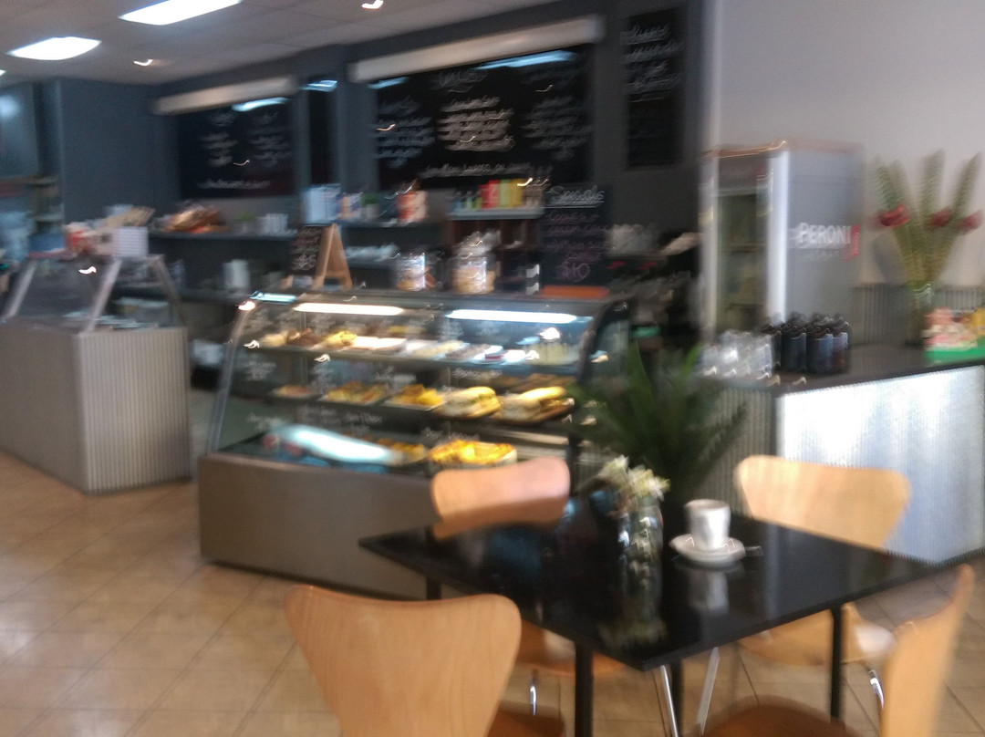 Legenz Wine Bar Cafe