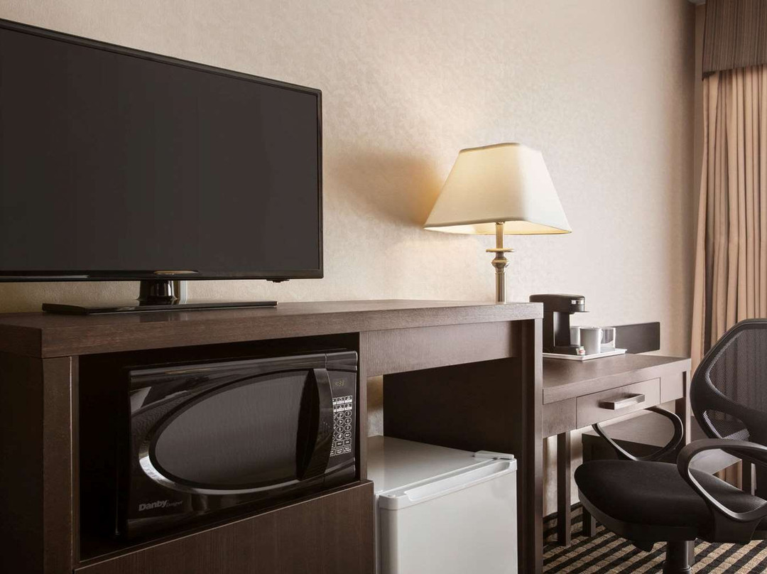 Days Inn by Wyndham Miramichi NB主图