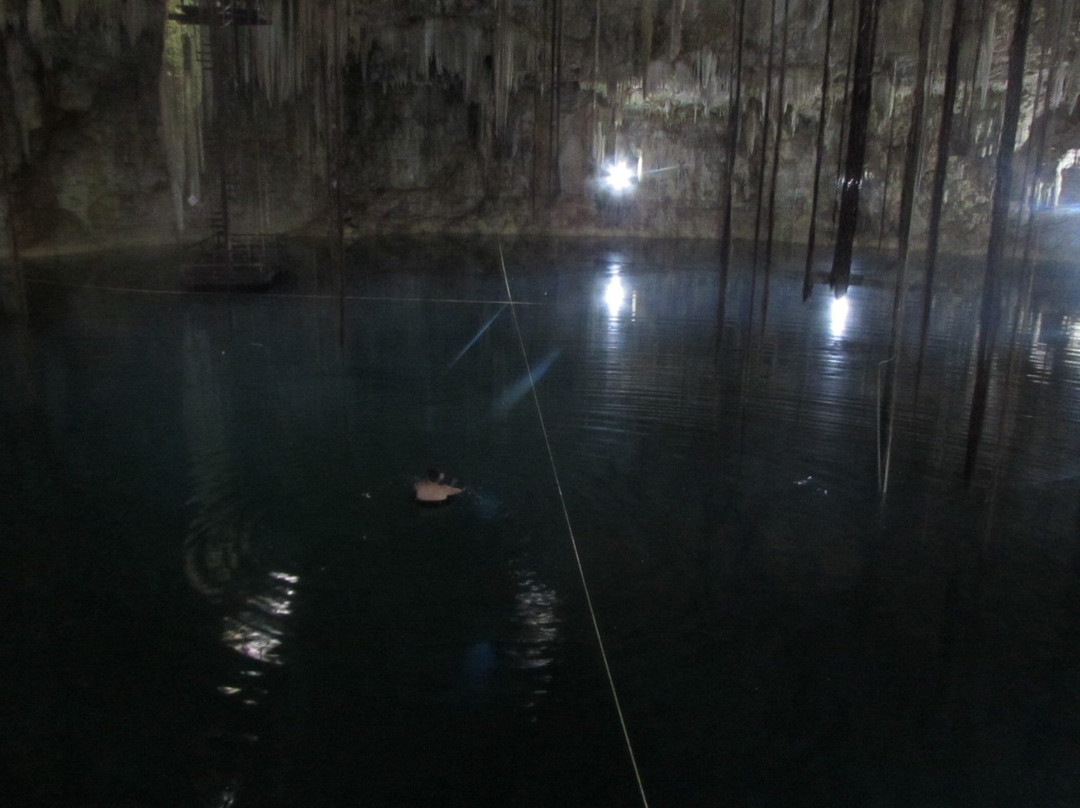 Cenote Agua Dulce-巴利亚多利德必去景点