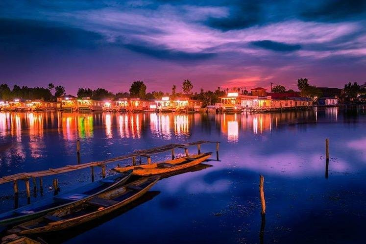 Disney Land Travels - Kashmir景点图片