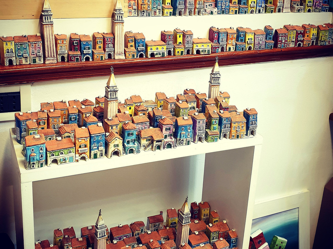 Croatis Souvenirs & Gift shop-罗维尼必去景点