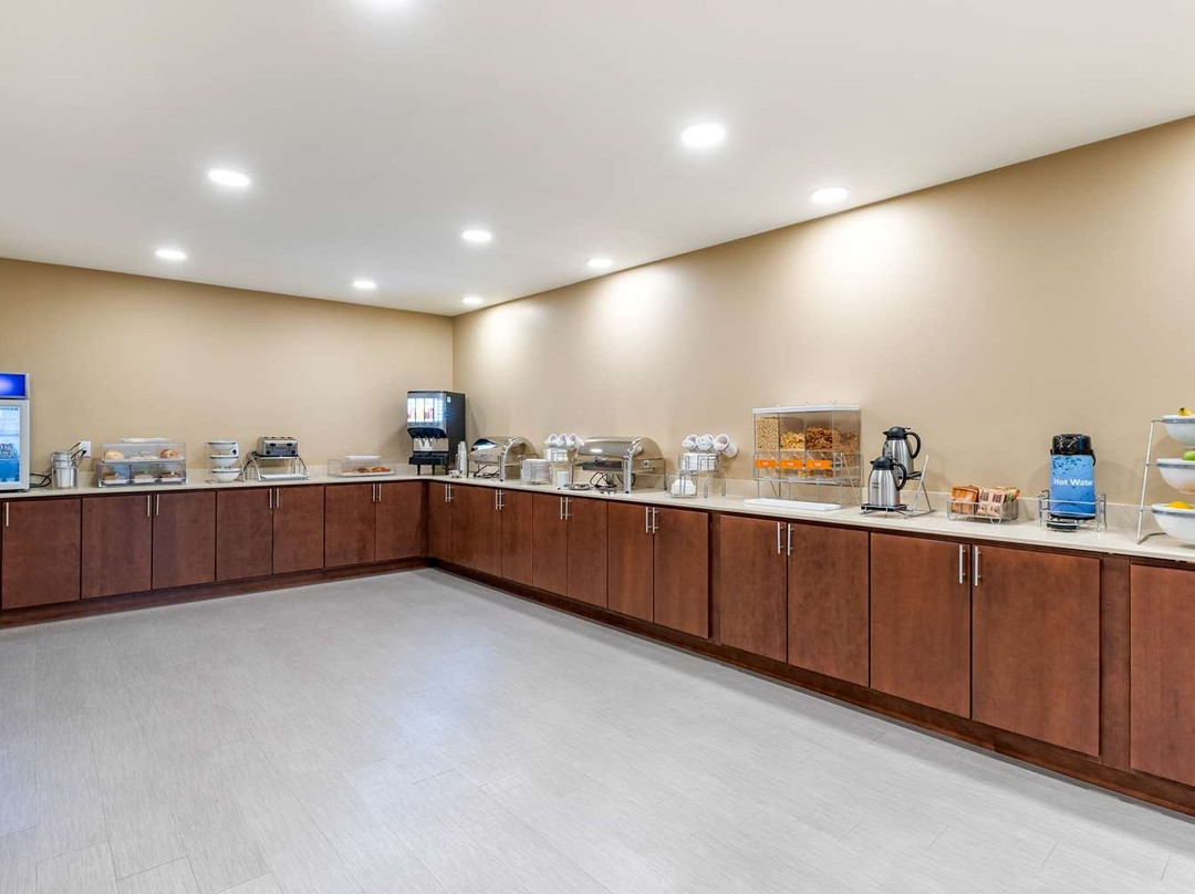 Comfort Inn & Suites West Des Moines主图