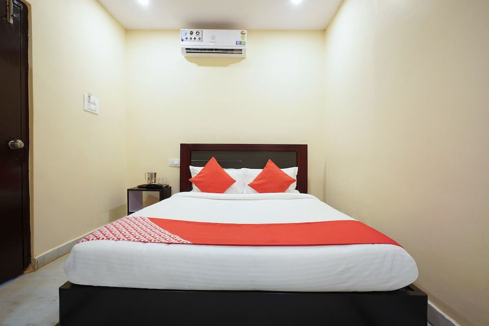 Hotel O Anuguna Tulasi Grand Near JNTU University Hyderabad主图