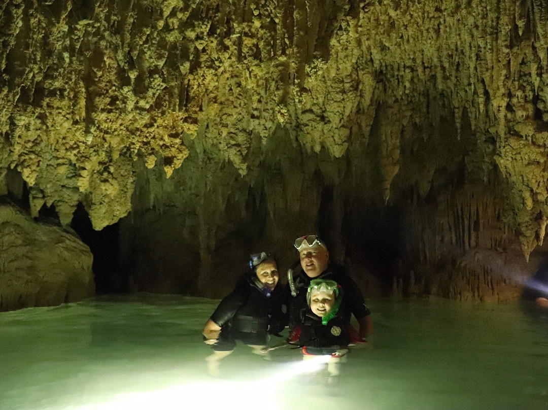 Cavernas Chaaktun景点图片