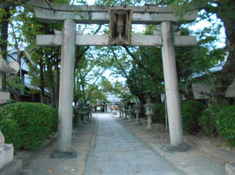 Miwa Shrine-高规市必去景点