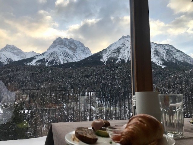 Hotel Arnica Scuol-餐饮