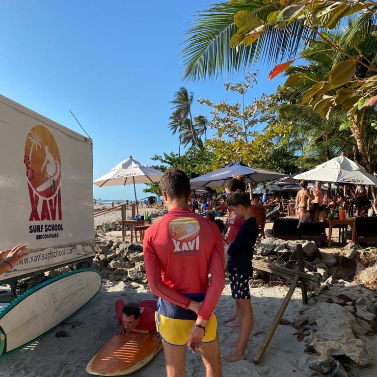 Xavi Surf School景点图片