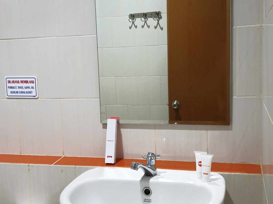 OYO 928 Hotel Astra Novilia主图