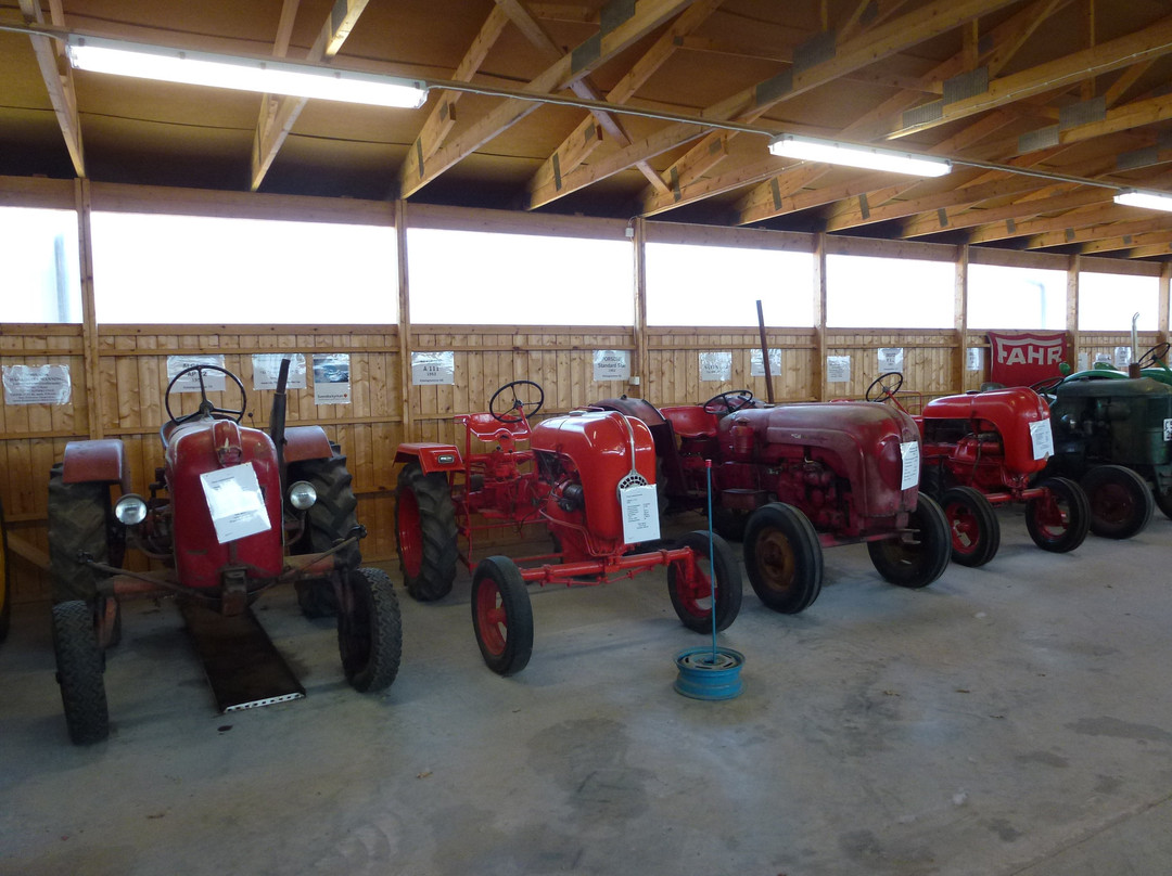Viksta Tractor Museum-Bjorklinge必去景点