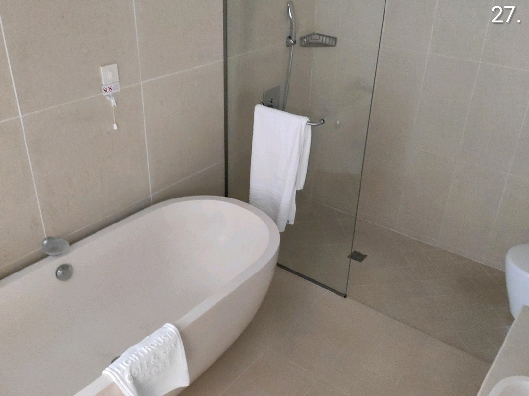 灯塔高尔夫温泉度假酒店主图