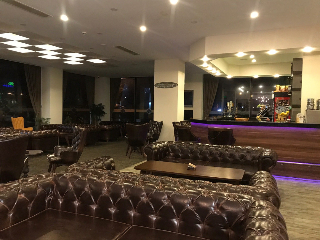 Karpalas City Hotel & Spa主图