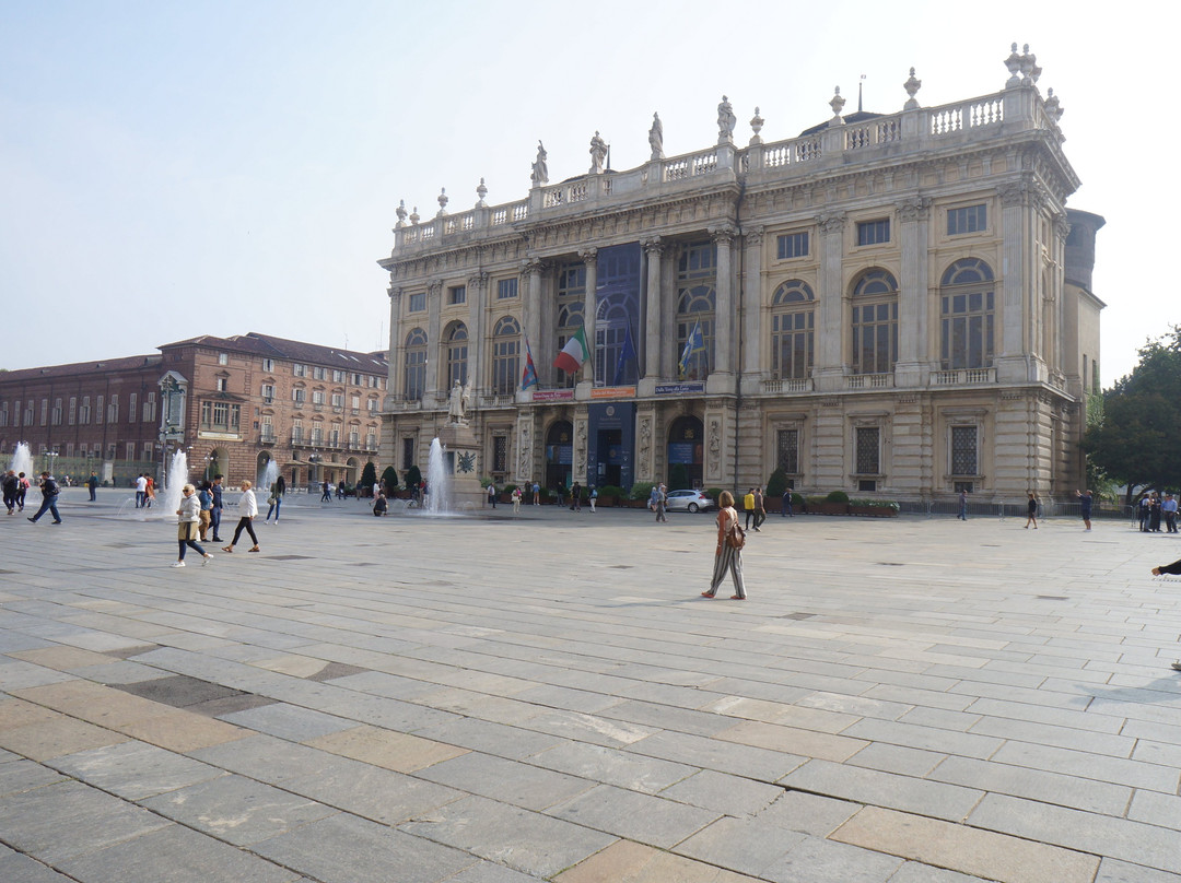 Piazza Castello景点图片