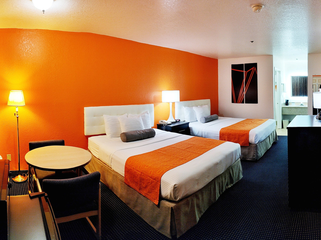 霍尔布鲁克华美达旅店主图