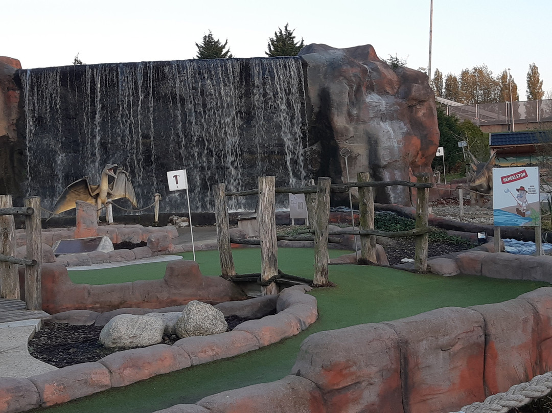 Jurassic Golf景点图片