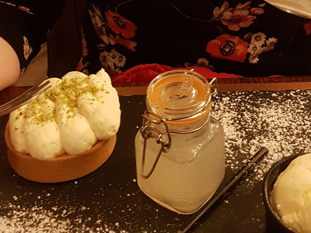 纽波特希尔顿酒店主图