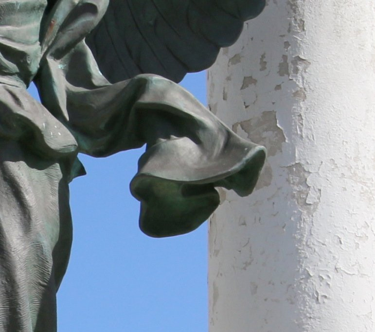 Monument aux Morts-卡尔维必去景点