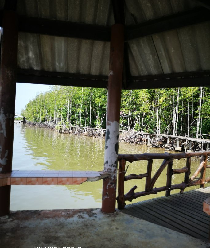 Black Sand Beach-廉愚必去景点