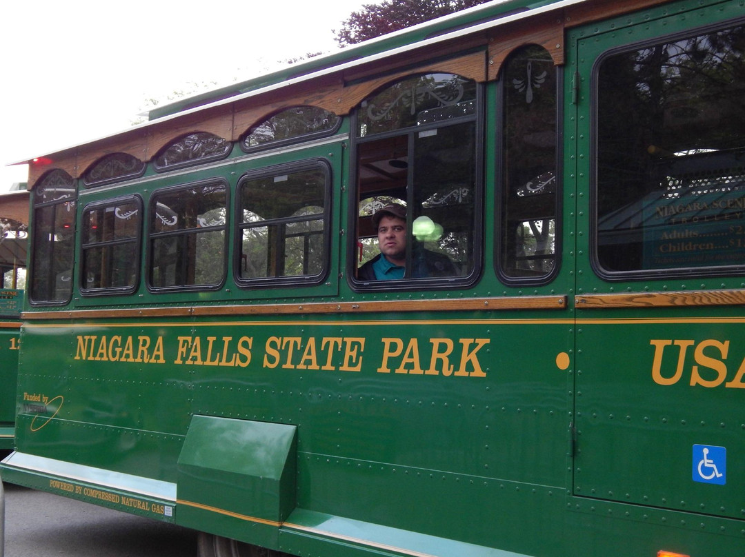Niagara Scenic Trolley-尼亚加拉大瀑布必去景点