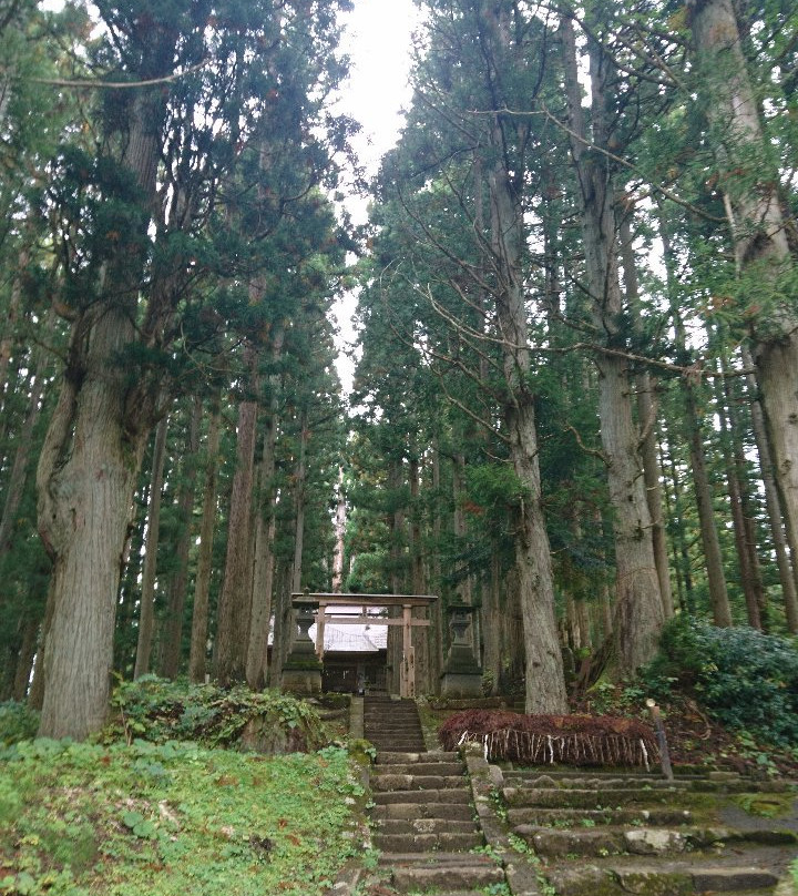 Takakura Shrine景点图片