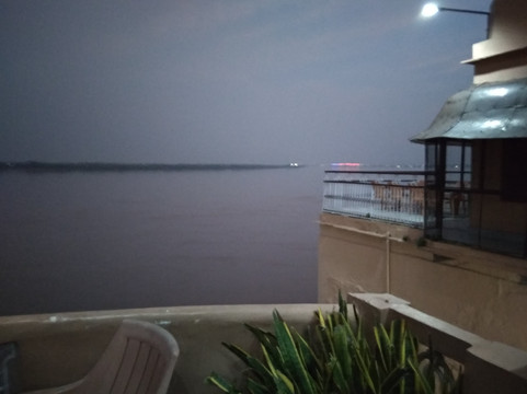 阿尔卡酒店主图