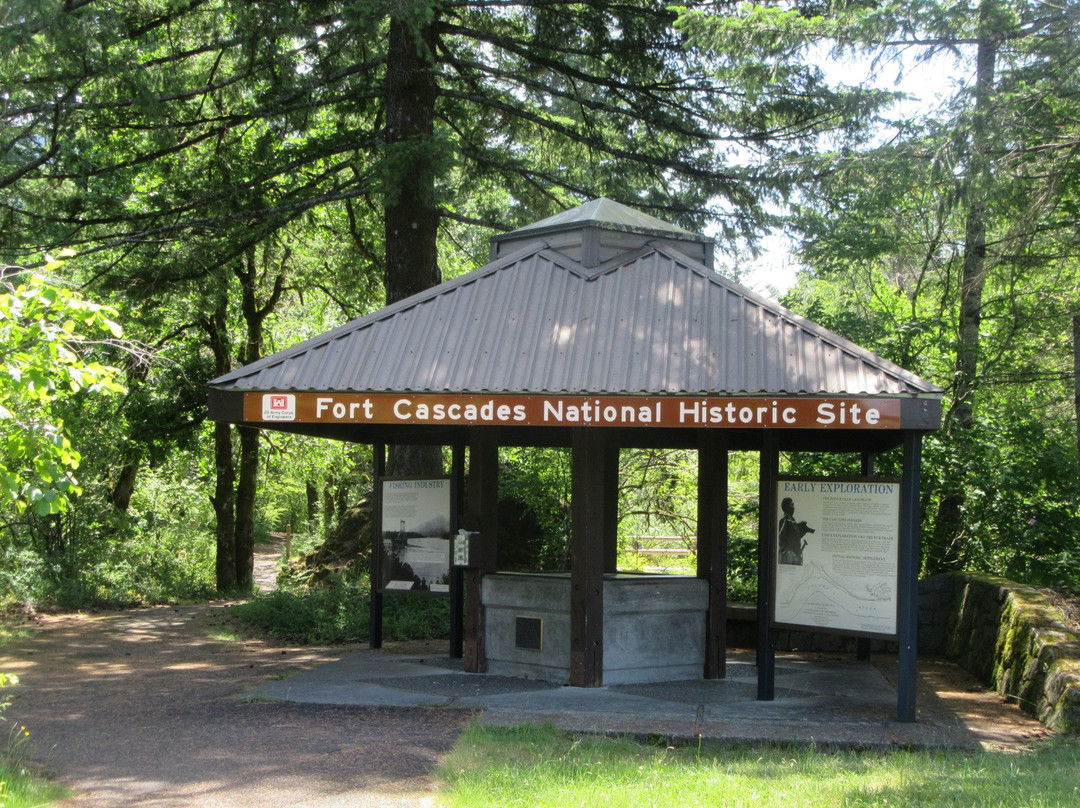 North Bonneville旅游景点-Fort Cascades Historic Site