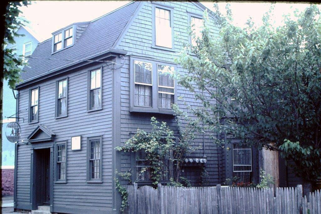 Newport Historical Society Walking Tours