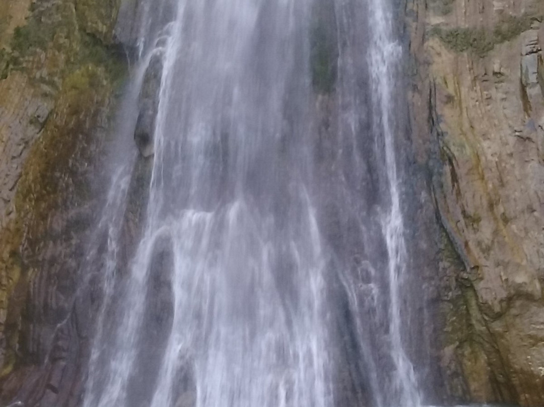 Cascada Del Sorrosal景点图片
