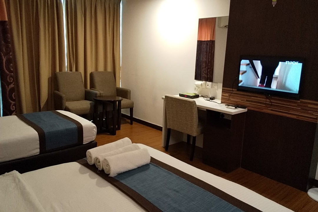 Studio Exclusive主图