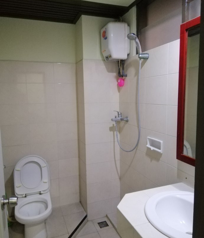 佩丽塔酒店主图