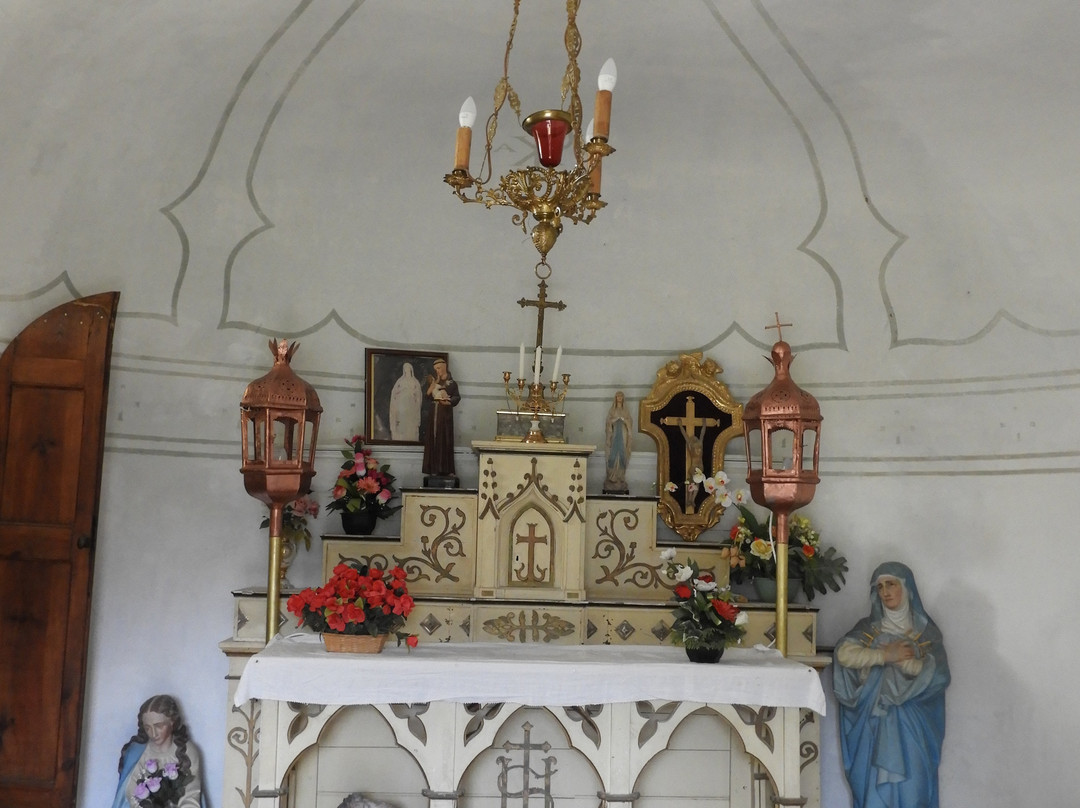 Chapelle Notre Dame du Roc景点图片