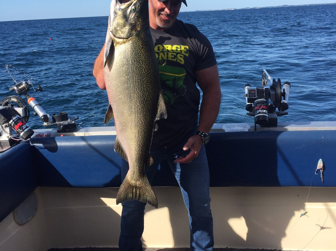 Lie a Lot Charters-拉丁顿必去景点