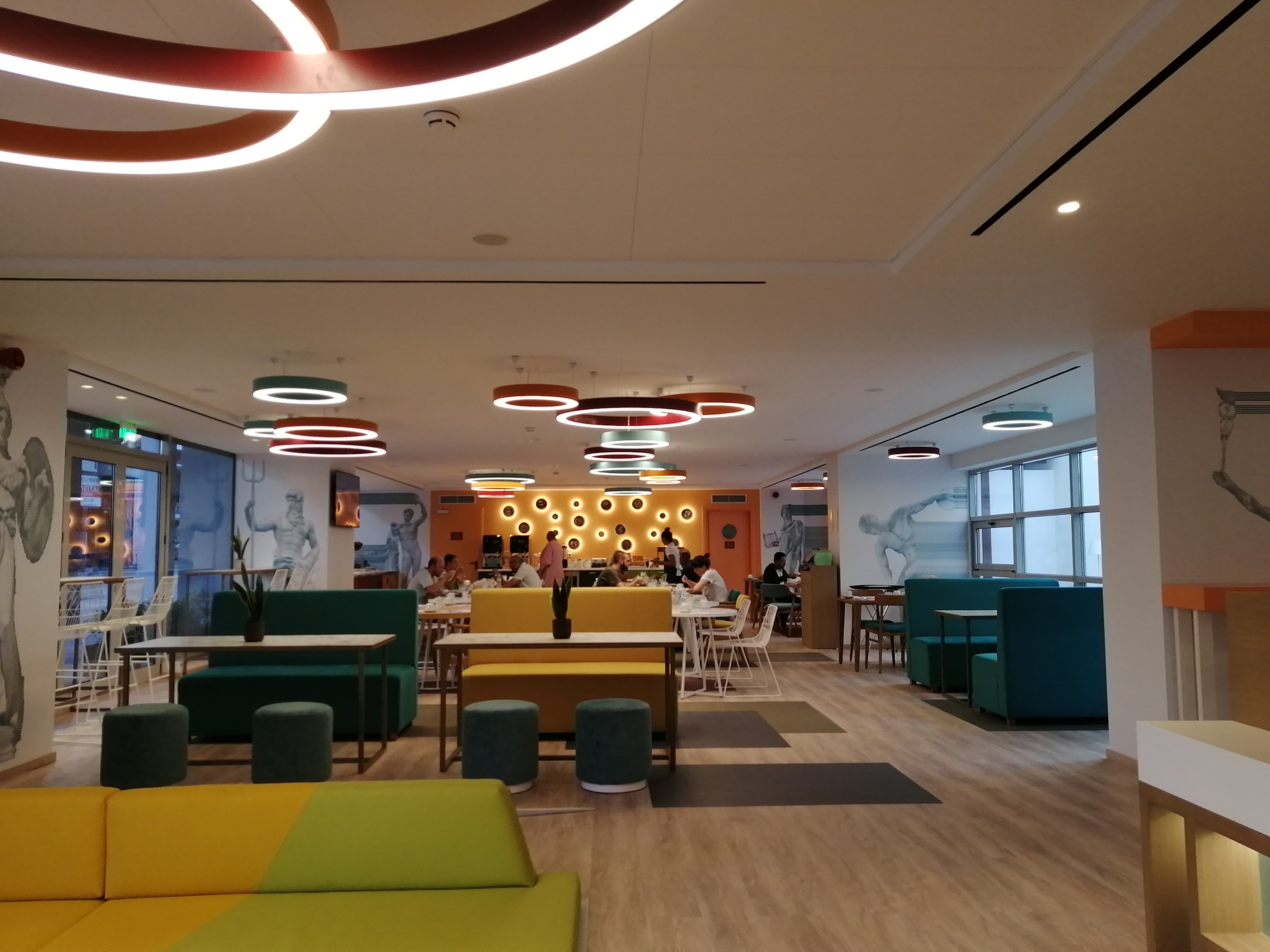 Ibis Styles Athens Routes-餐饮