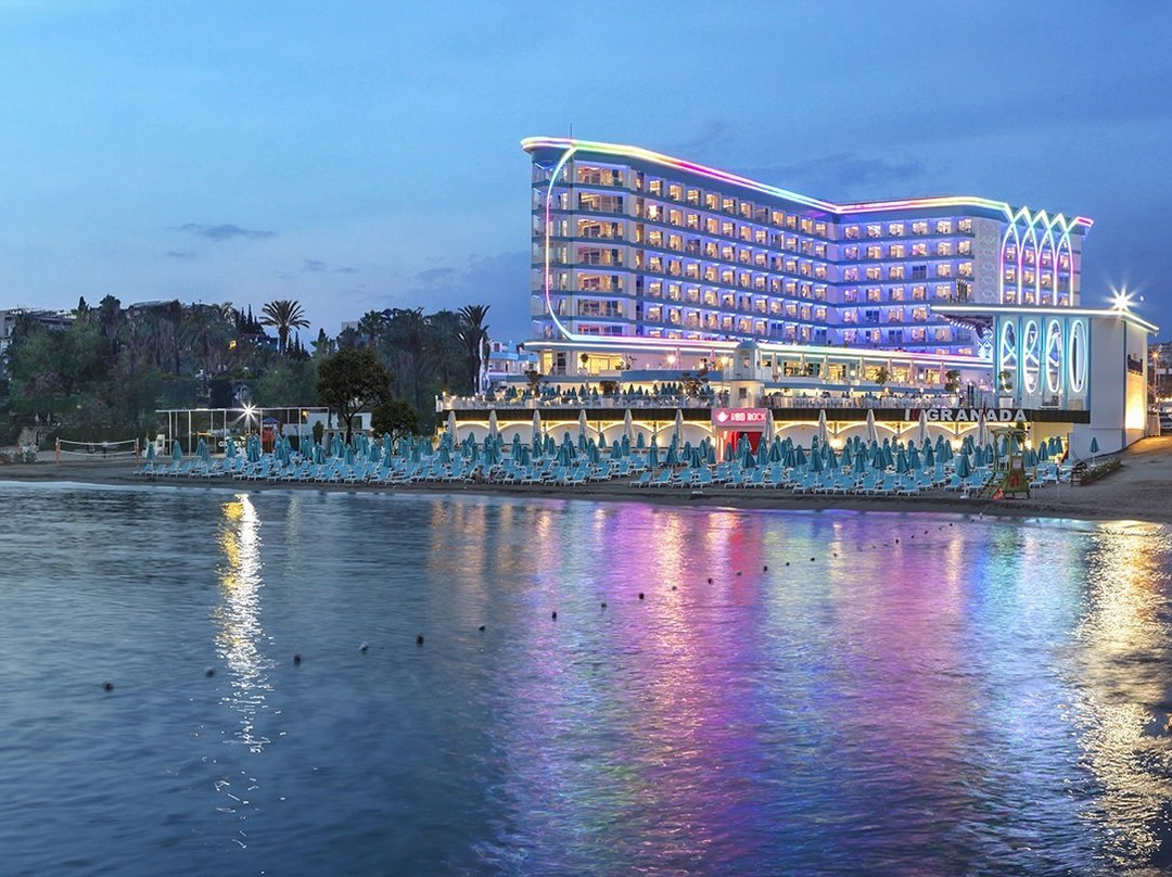 Granada Luxury Beach主图