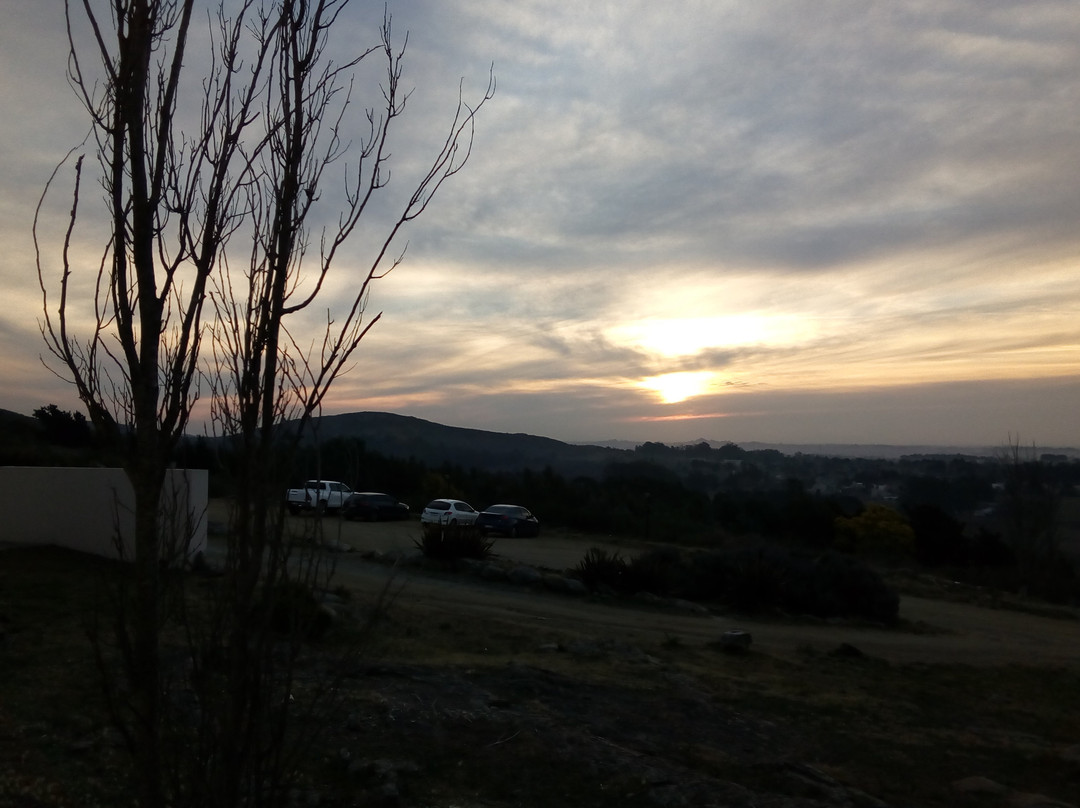 Elegance Hotel主图