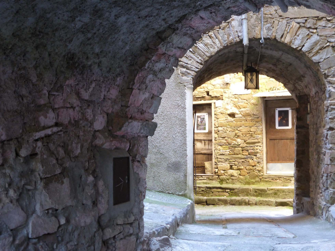 Chiesa di San Giovanni Battista-Montalto Ligure必去景点