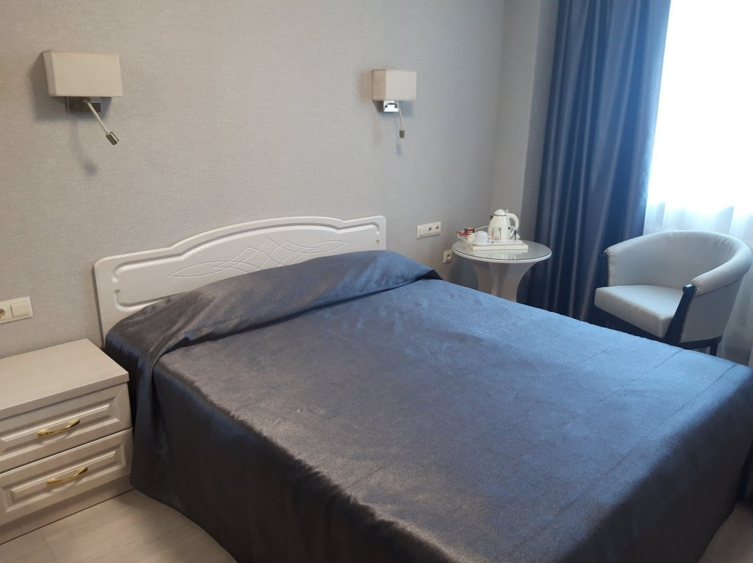 Oasis Hotel主图