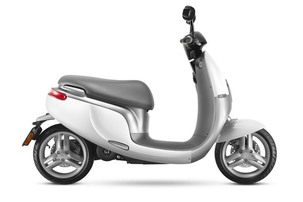 Emoveyou Ibiza | Renting Electric Bikes, Scooters & Motos景点图片