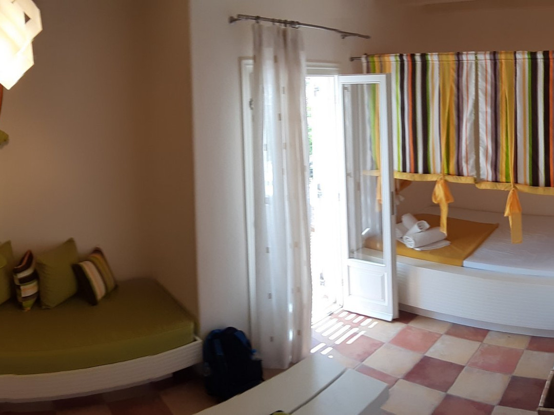 Ostria Village主图