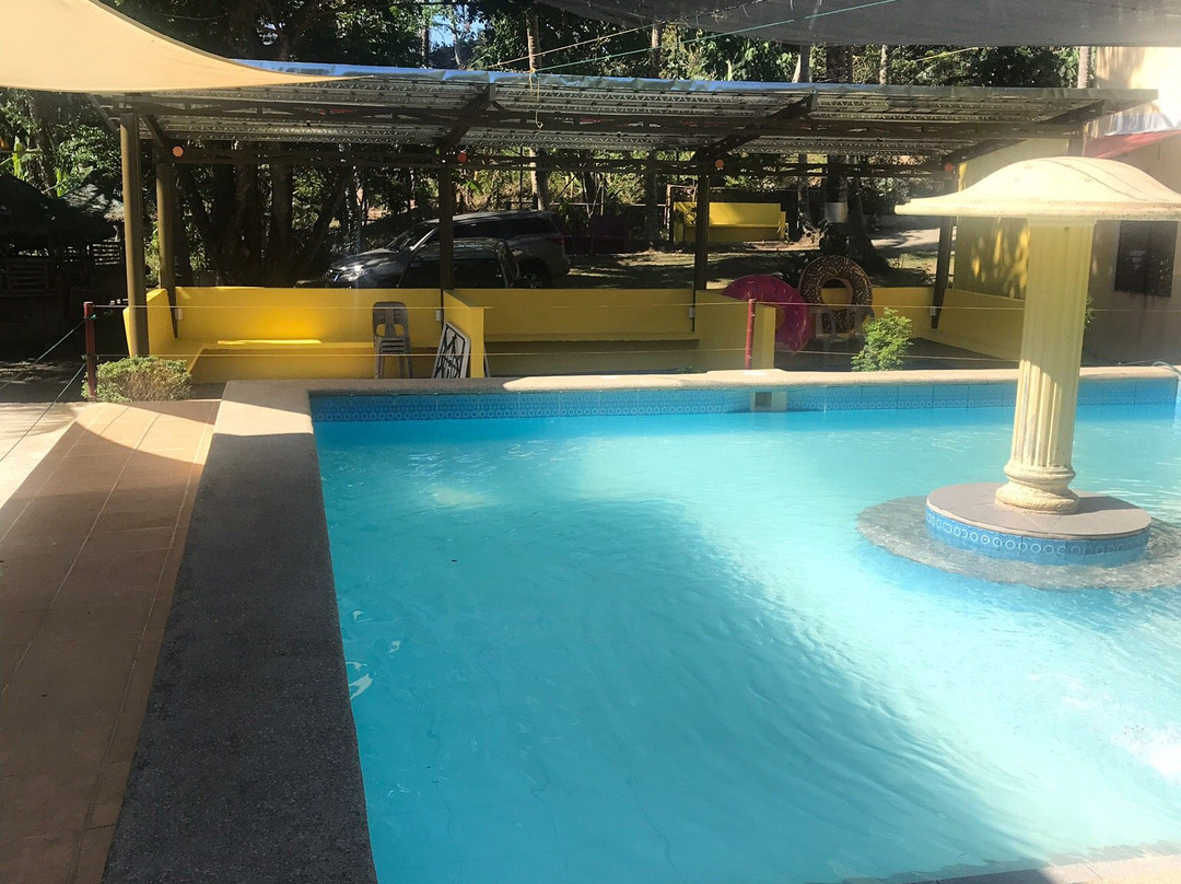 D'Yellow House Resort主图