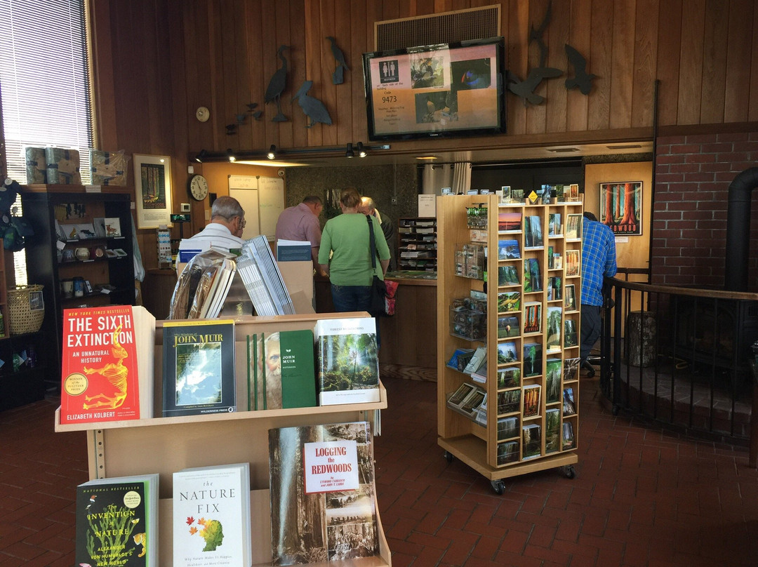 Jedediah Smith Redwoods State Park Visitor Center景点图片