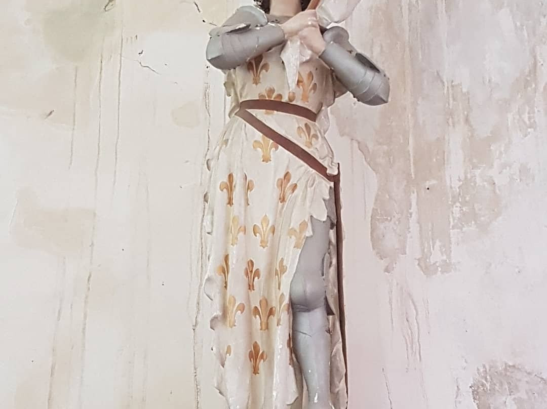 Eglise Notre-Dame-Villeneuve l'Archeveque必去景点